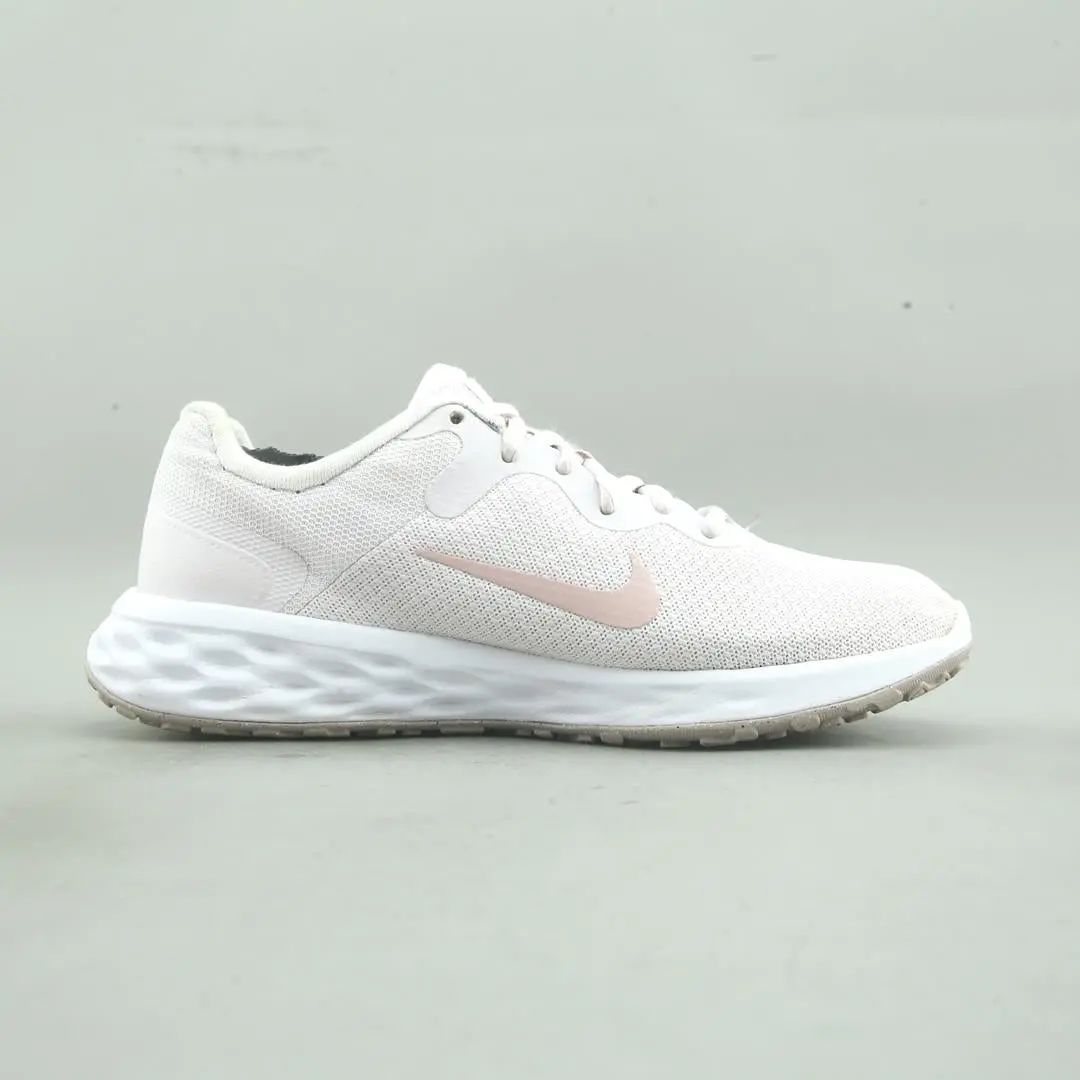 Nike Revolution 6 2