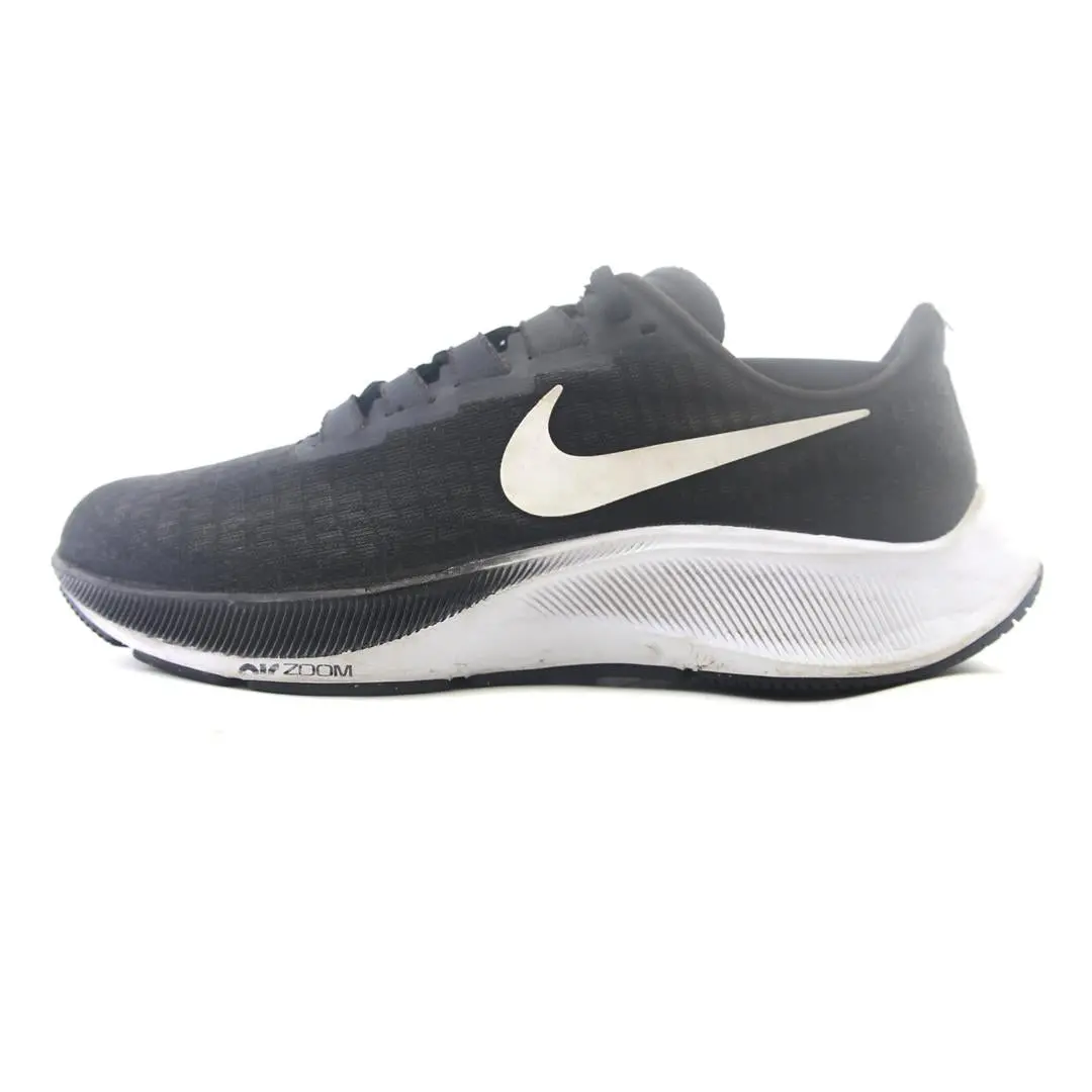Nike Air Zoom Pegasus 37 1