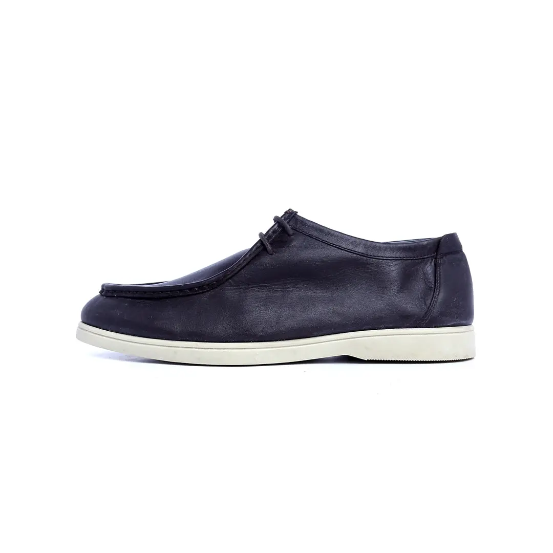 Massimo Dutti. . 1
