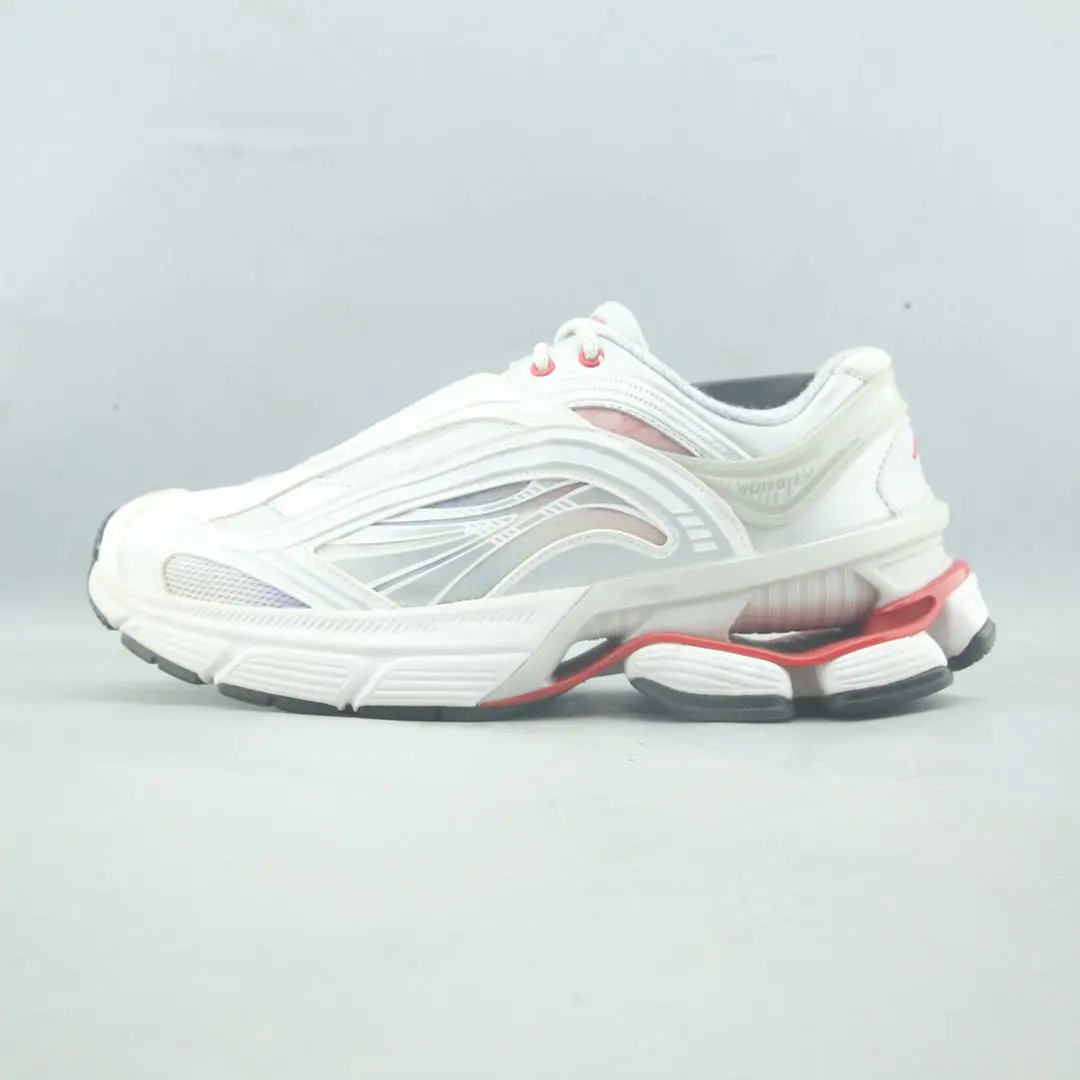 Li-Ning Aurora Renew 1