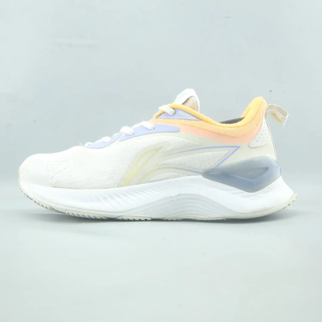 Li-Ning Yueying Element 1