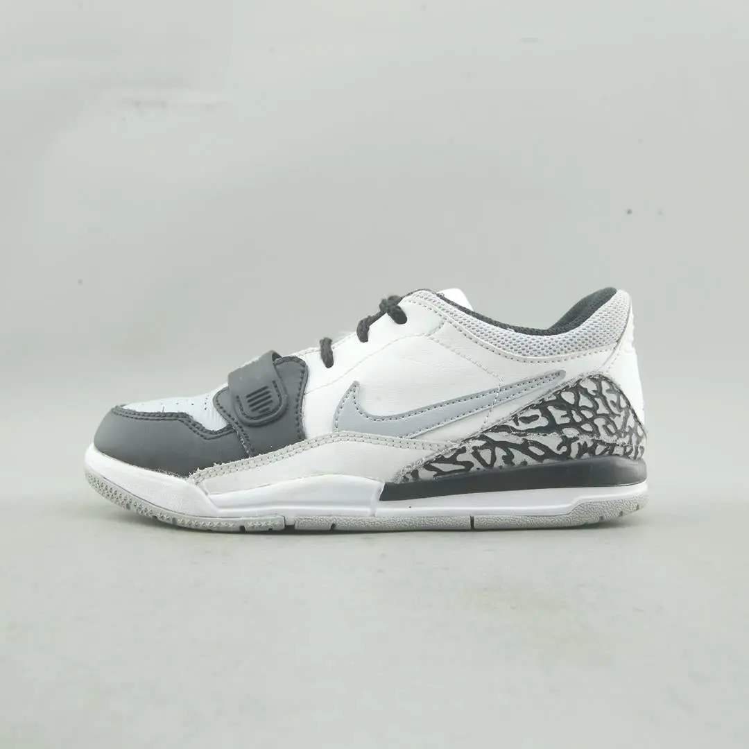 Nike Jordan Legacy 312 Low 1