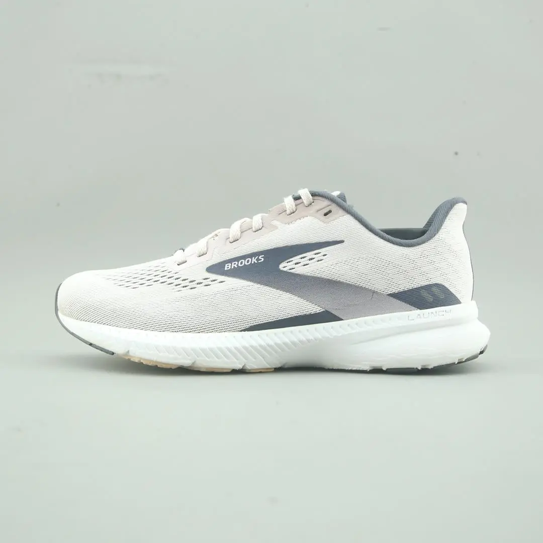 Brooks  Launch 8 1