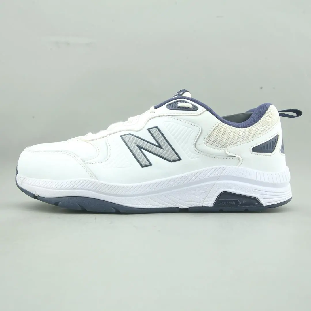 New Balance 857 1