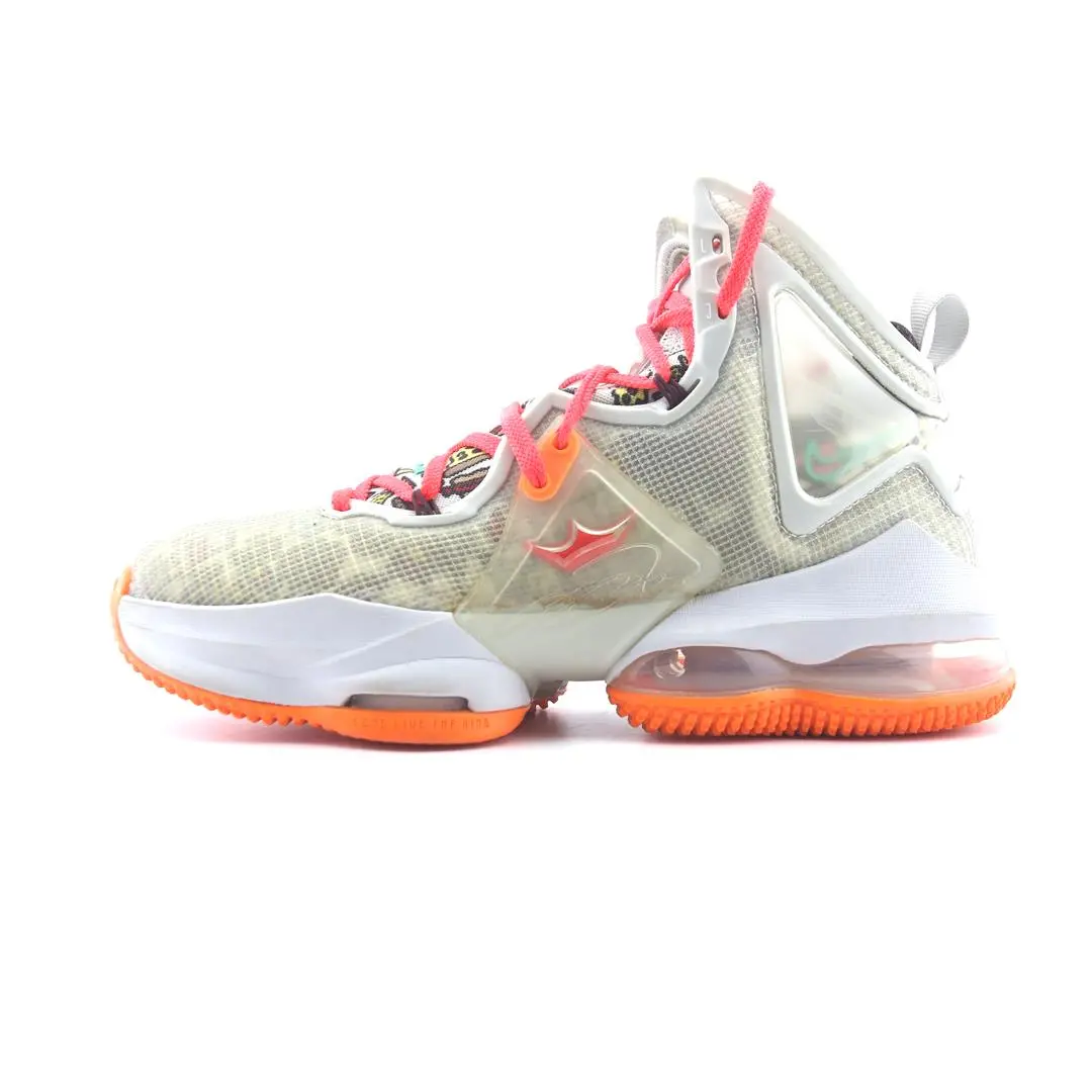 Nike  Lebron 19 1