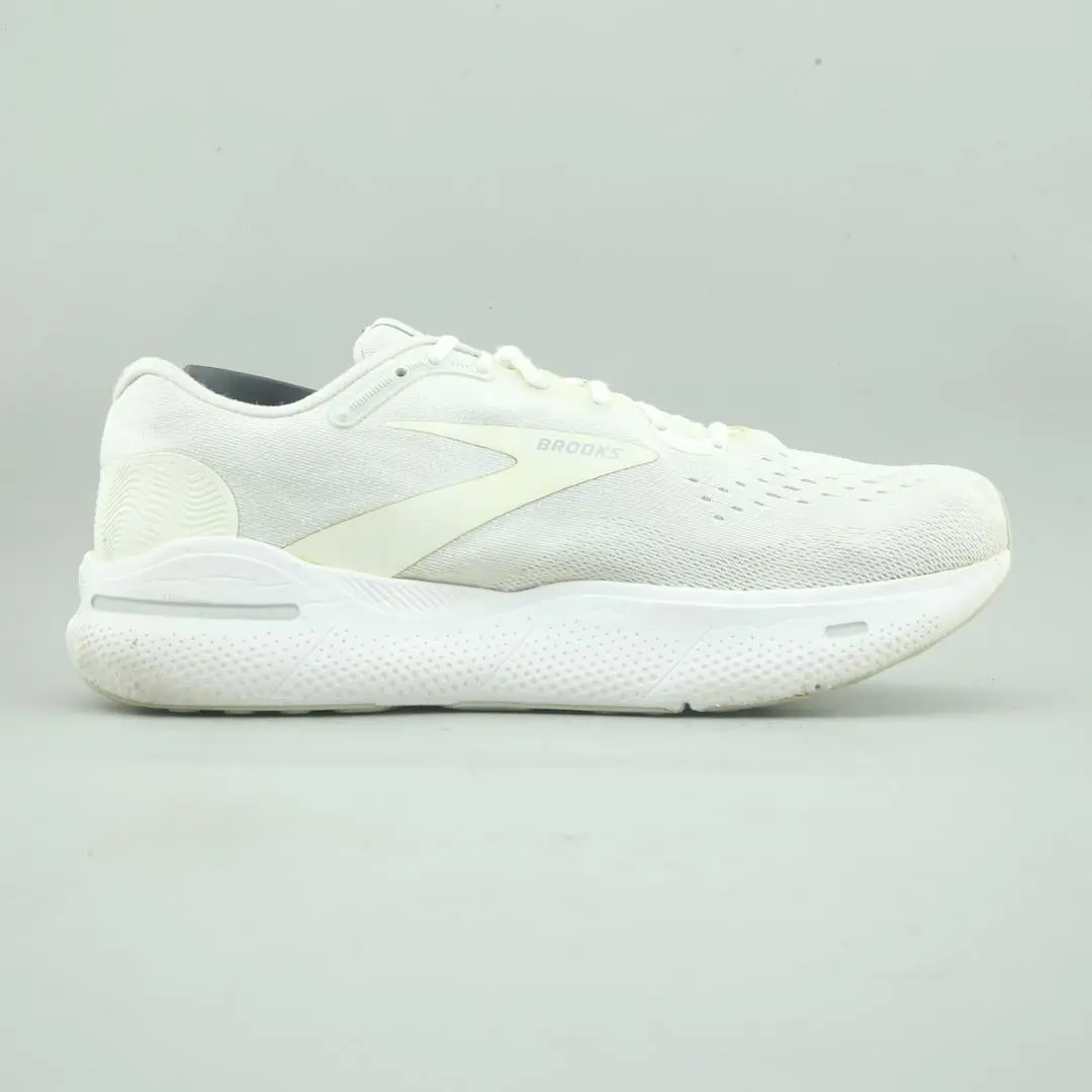 Brooks Ghost Max 2