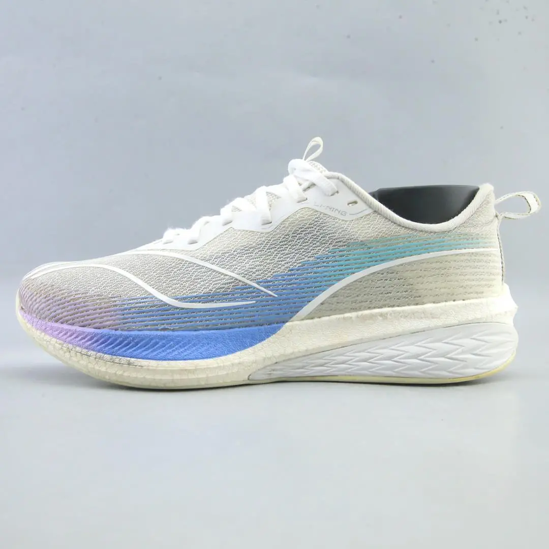 Li-Ning Dark Horse 6 Pro 1