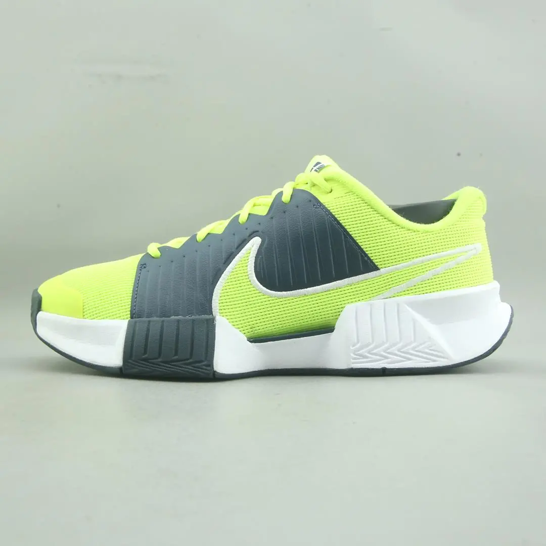 Nike  Zoom Challenge 1