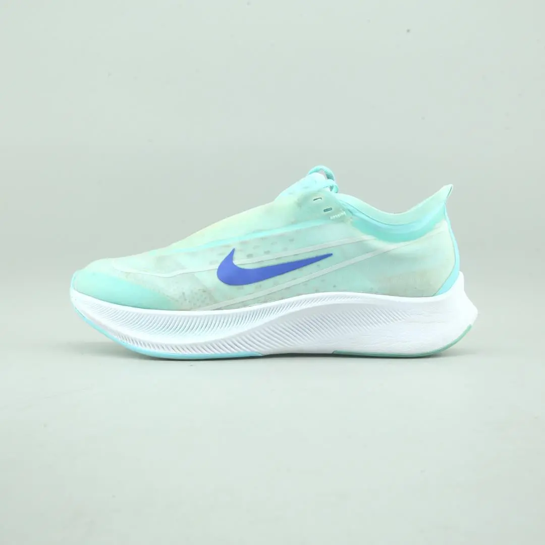 Nike Zoom Fly 3 1