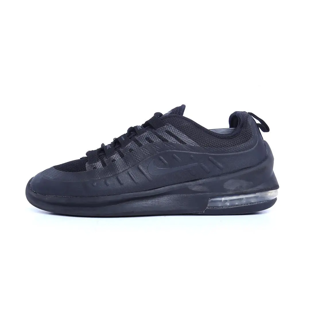 Nike Air Max Axis 1