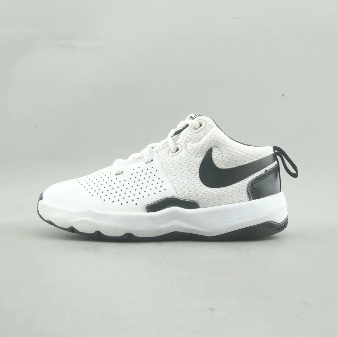 Nike Team Hustle D 8 1