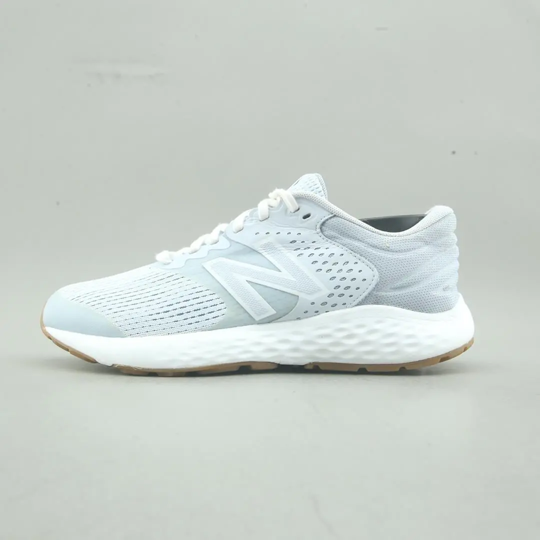 New Balance 520V7 1