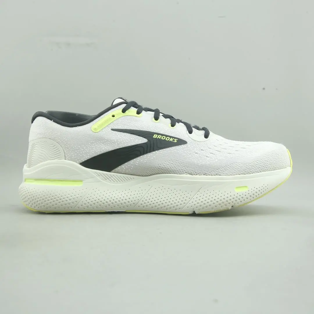Brooks Ghost Max 2