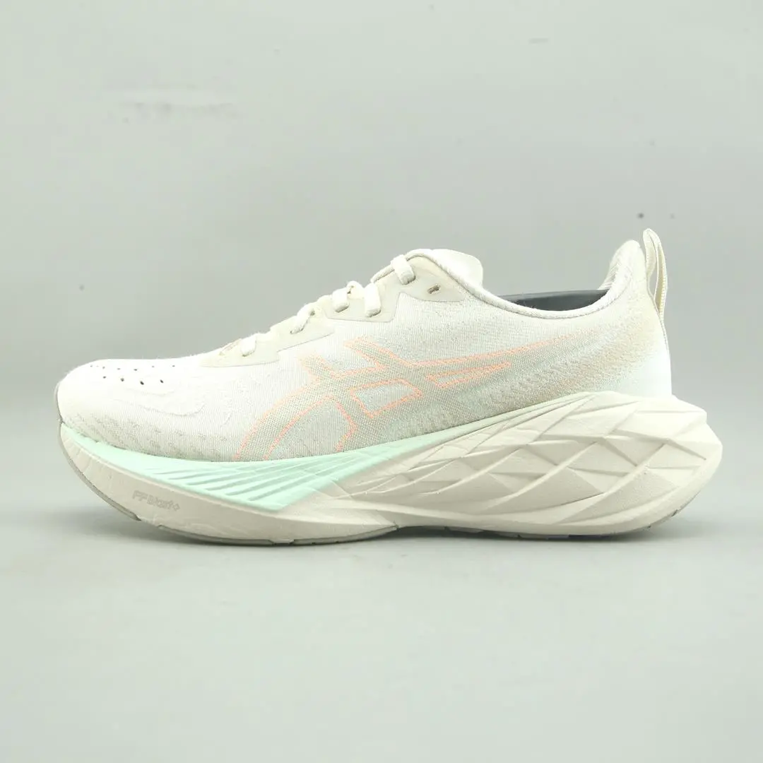 Asics Novablast 4 1