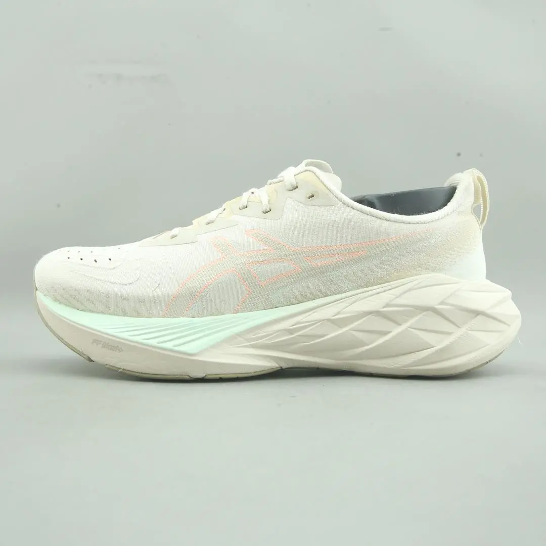Asics Novablast 4 1