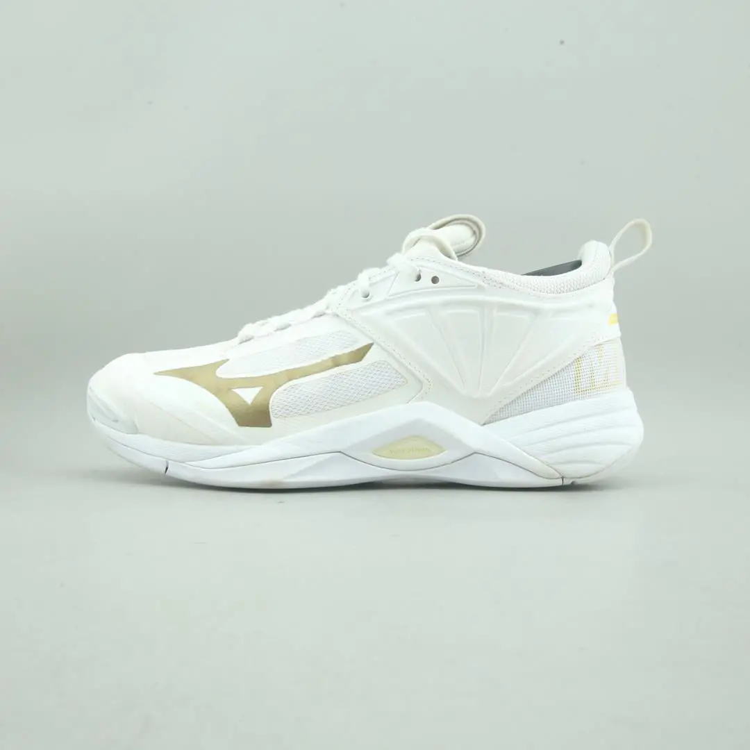Mizuno Wave Momentum 2 1