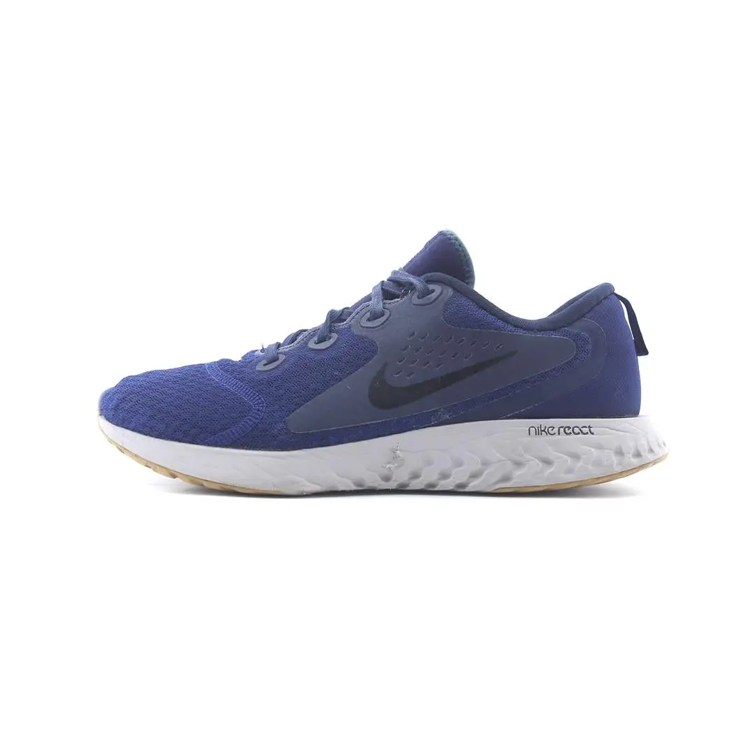 Nike Legend React 1