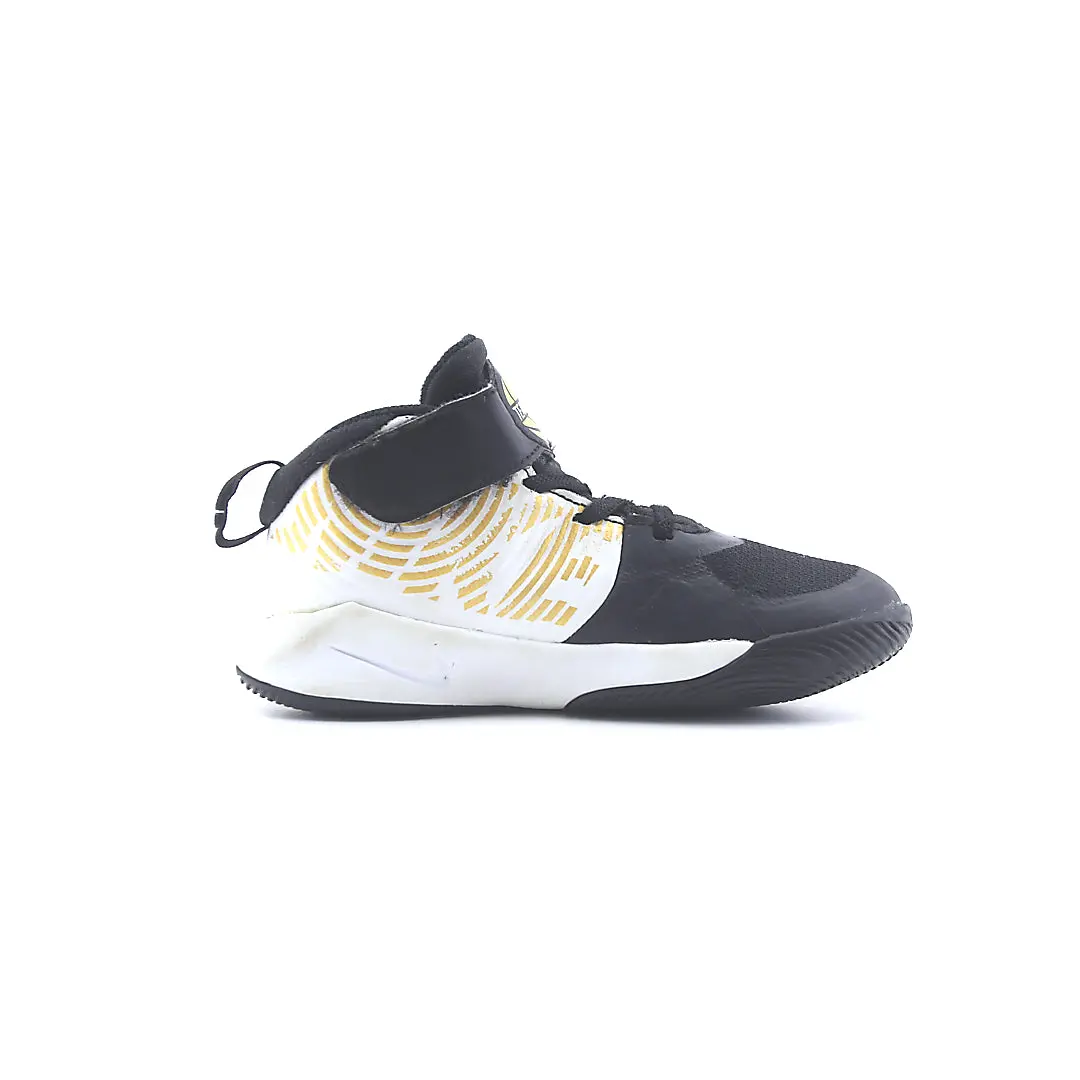 Nike Team Hustle D 9 2