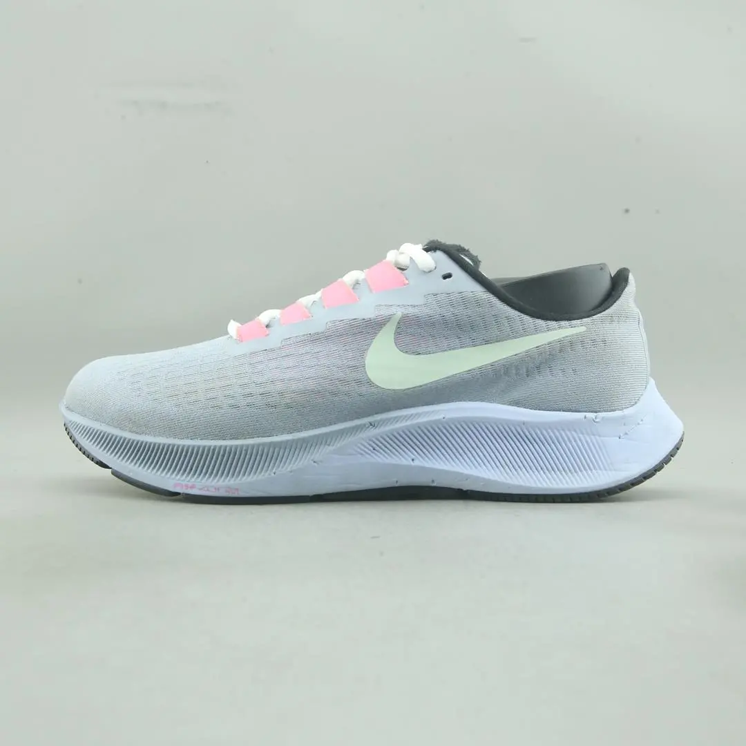 Nike Zoom Pegasus 37 1