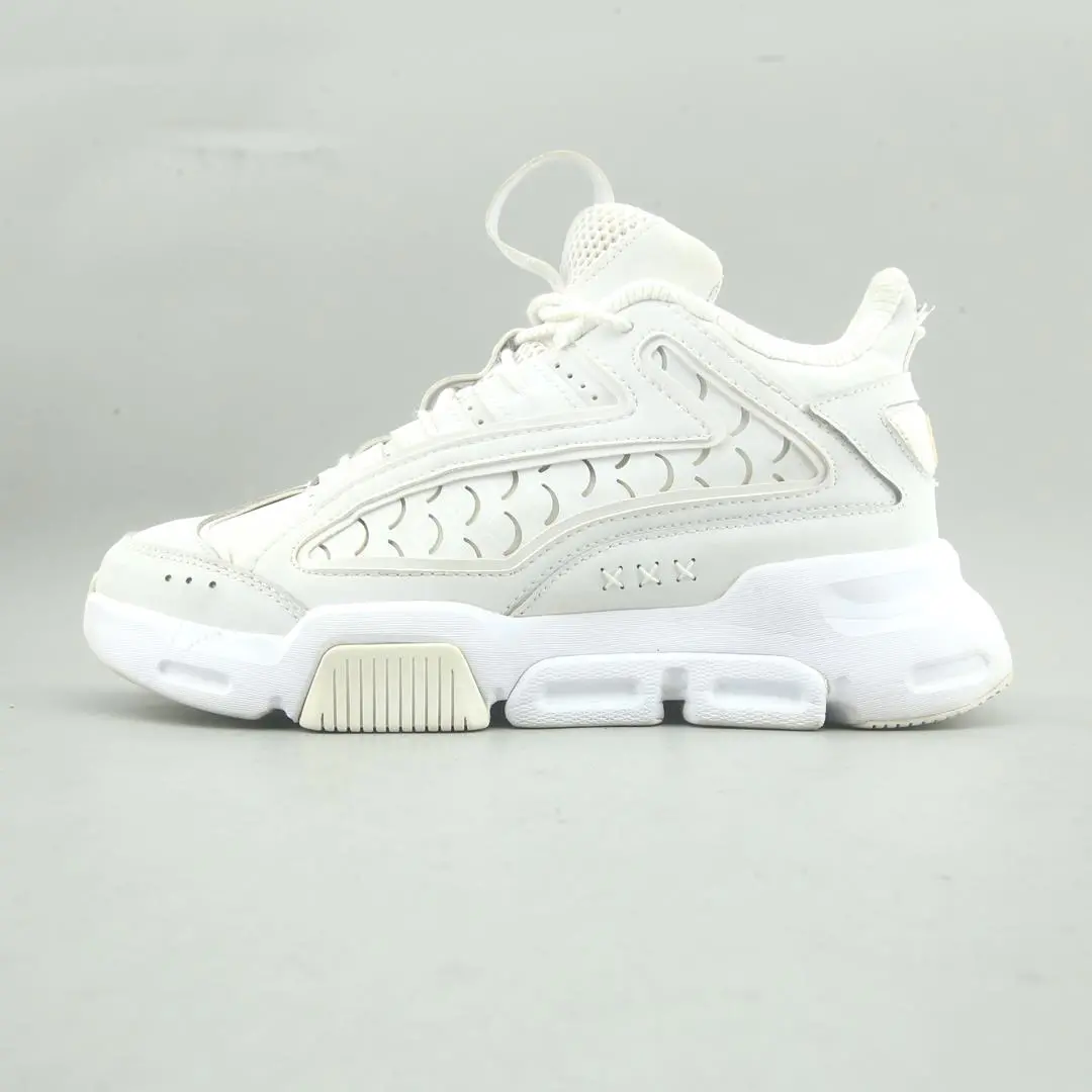 Li-Ning Low-Top 1
