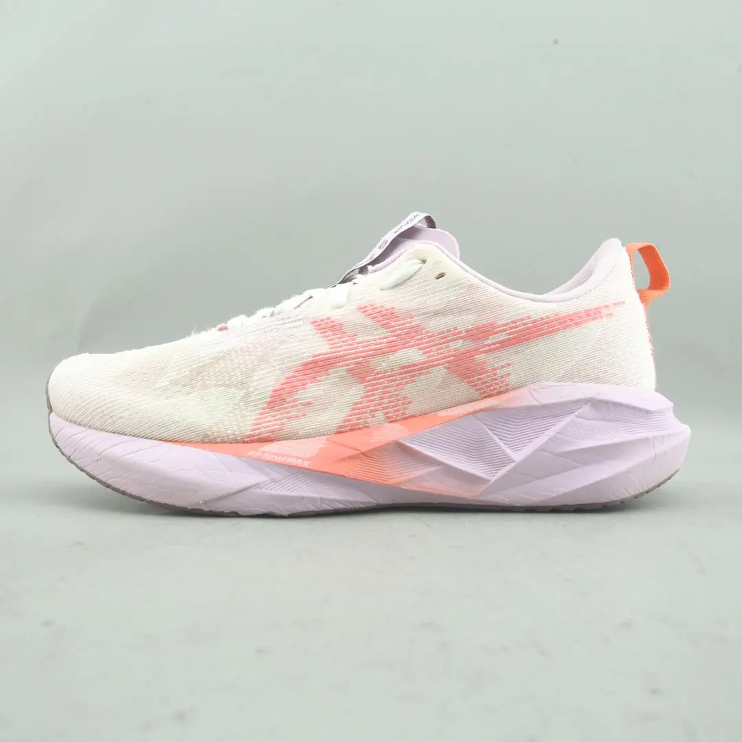 Asics Novablast 5 1