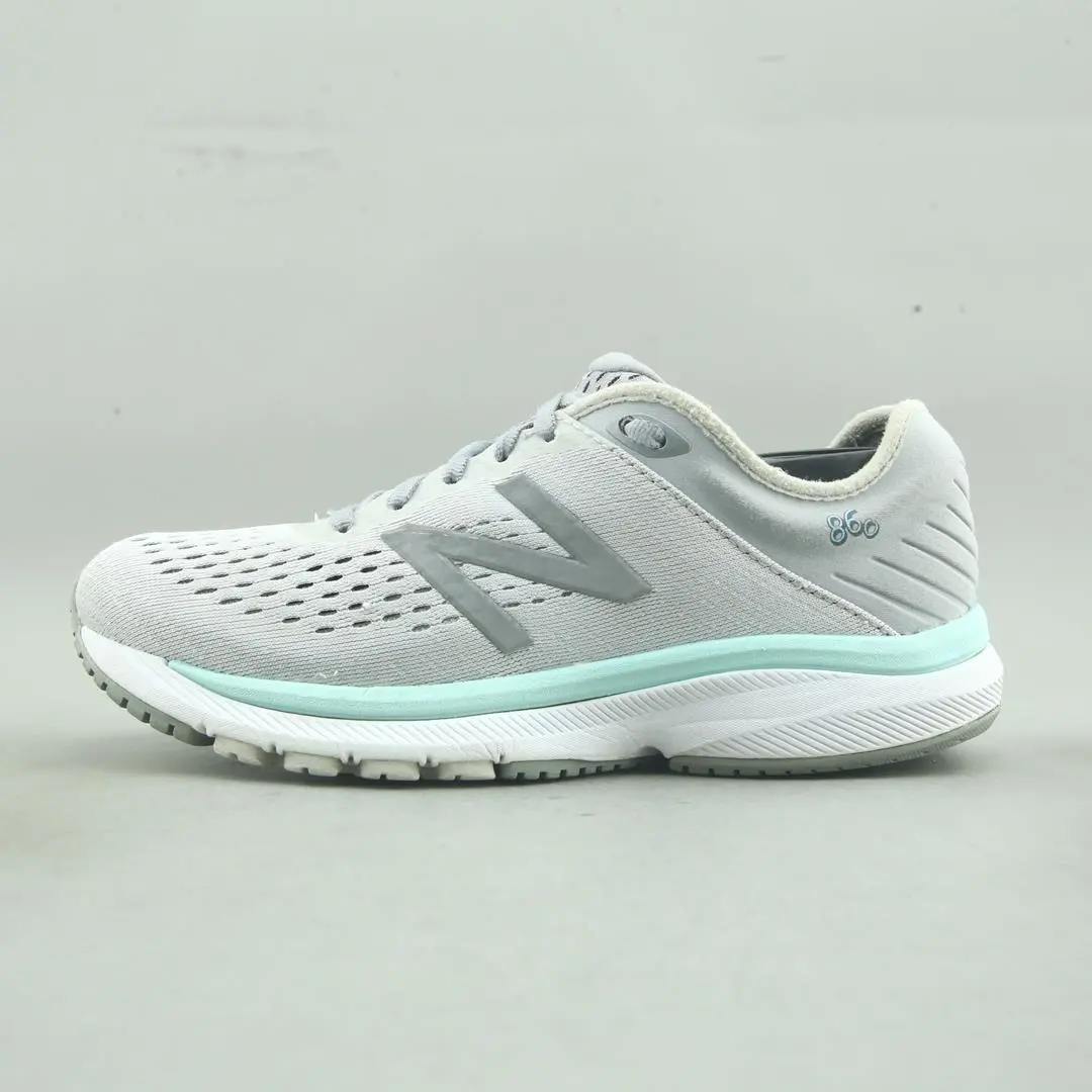 New Balance 860V10 1
