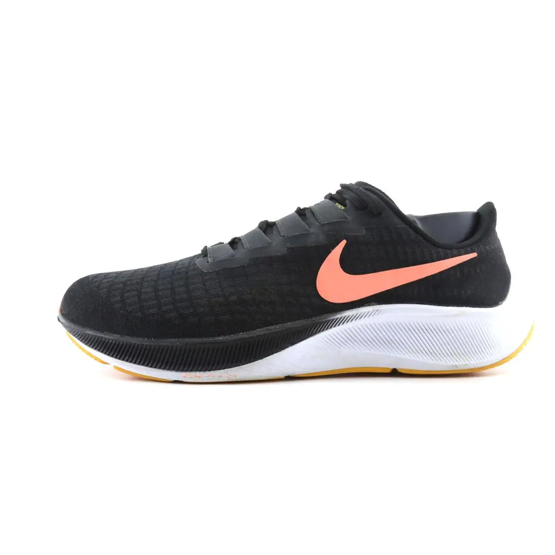 Nike Zoom Pegasus 37 1
