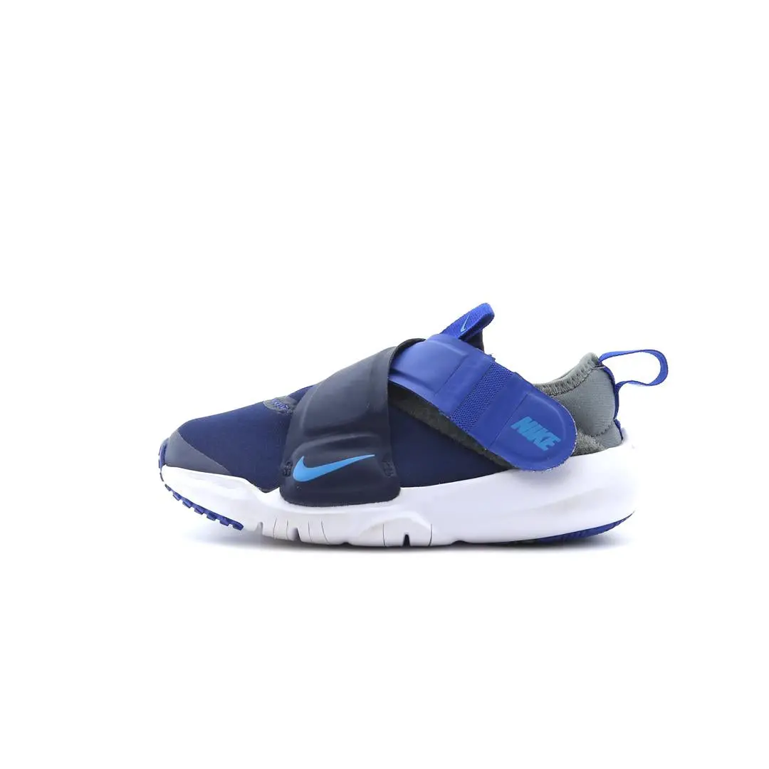 Nike Flex Advance 1