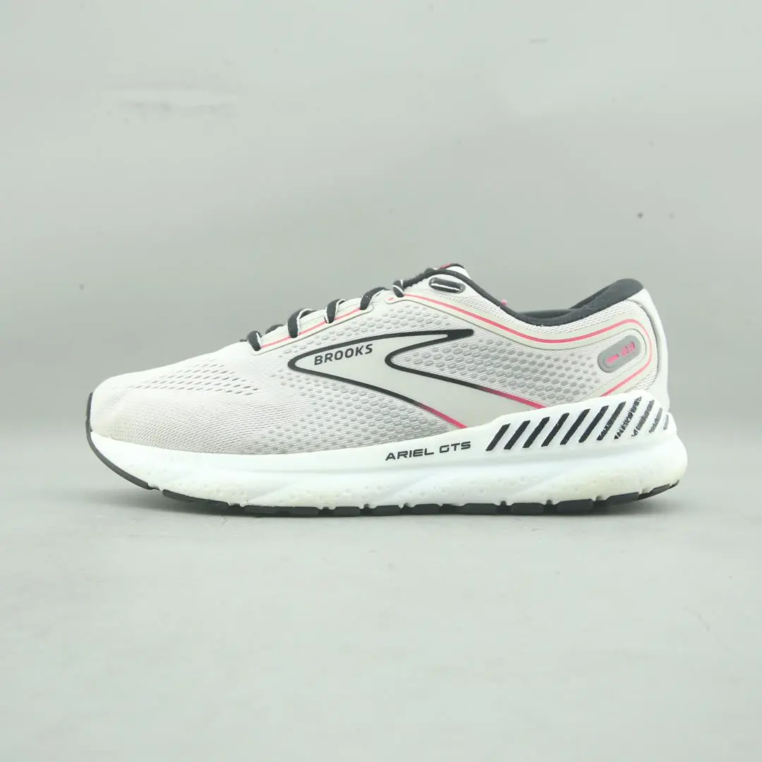 Brooks  Ariel Gts 23 1
