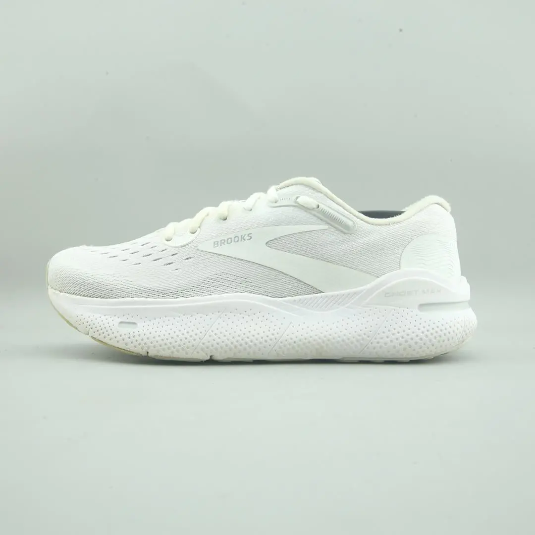 Brooks Ghost Max 1