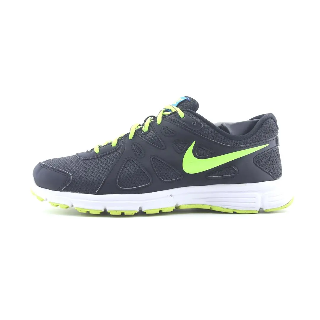 Nike Revolution 2 1