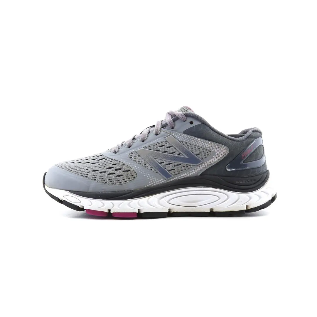 New Balance 840V4 1