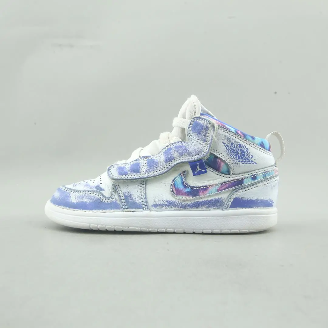 Nike Air Jordan 1 Mid 1