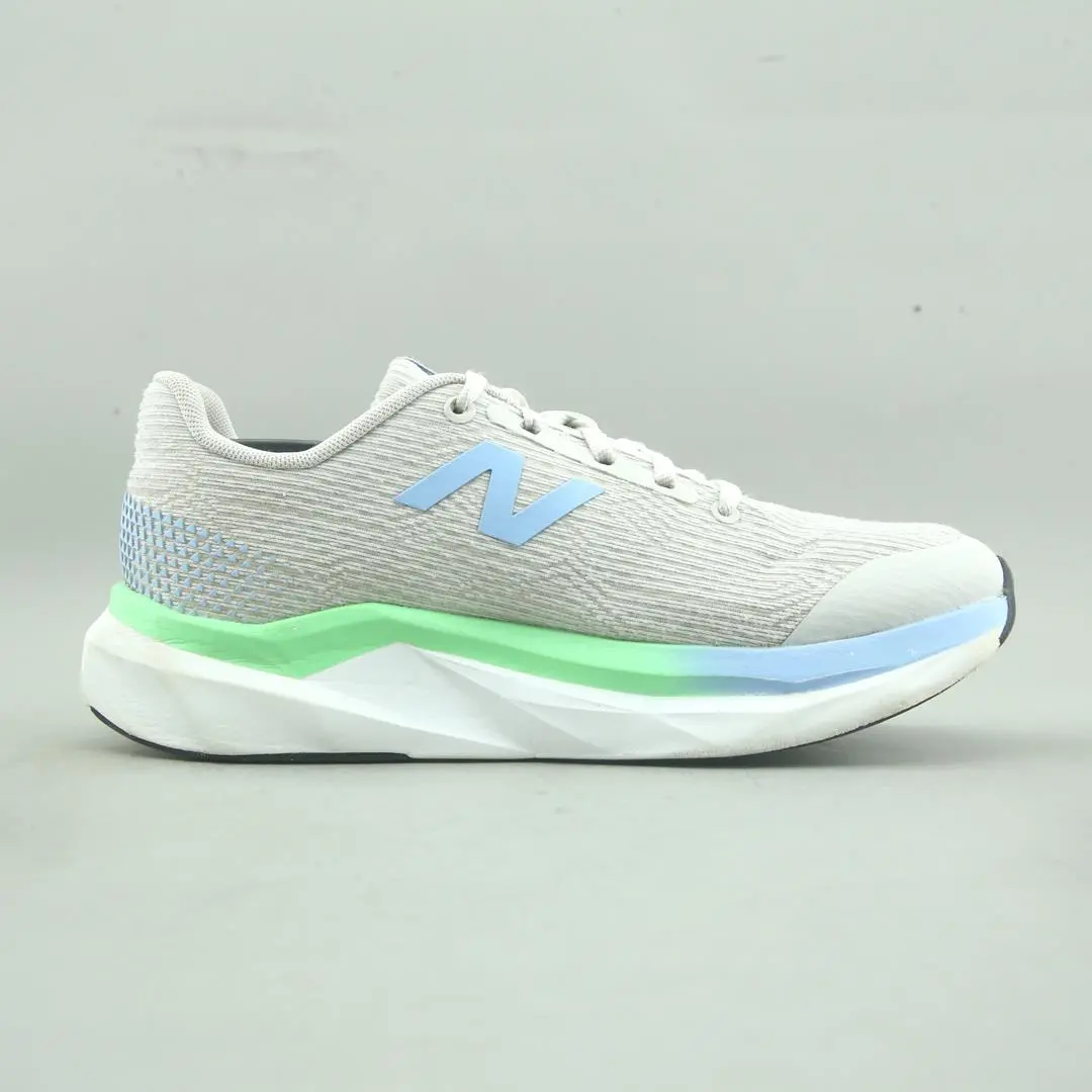 New Balance Fuelcell Propel V5 2