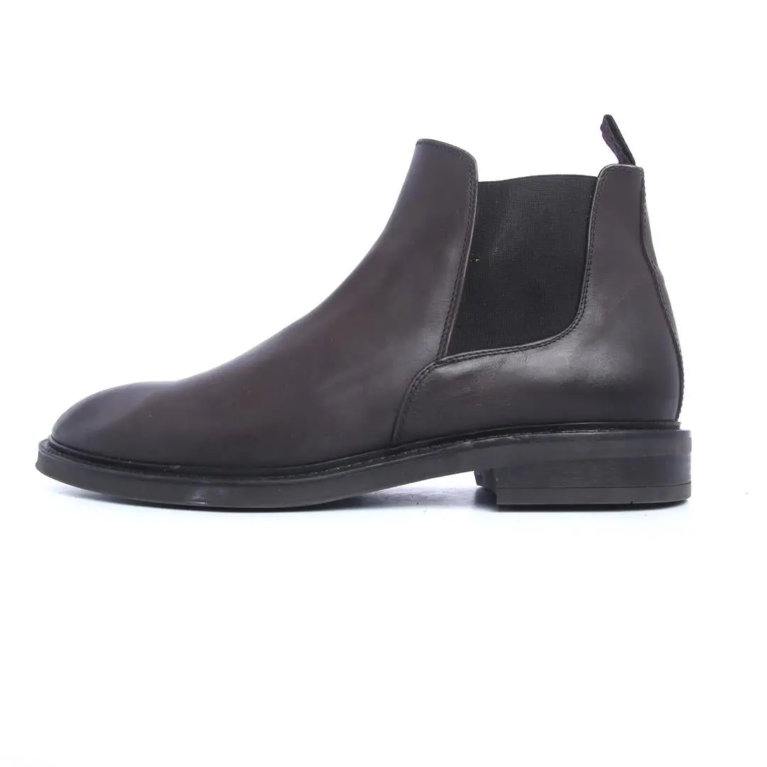 Massimo Dutti  . 1
