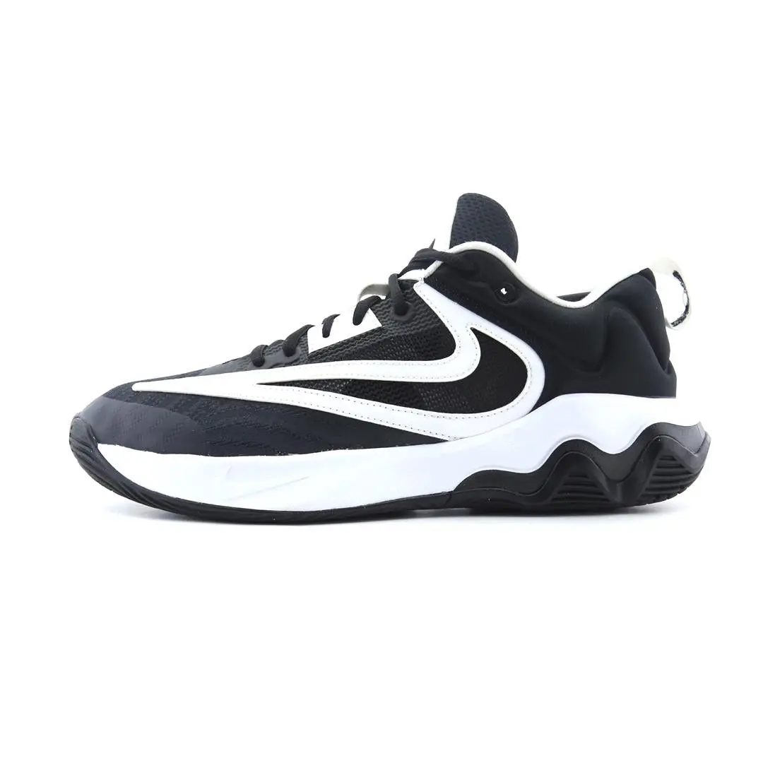 Nike Giannis Immortality 3 1