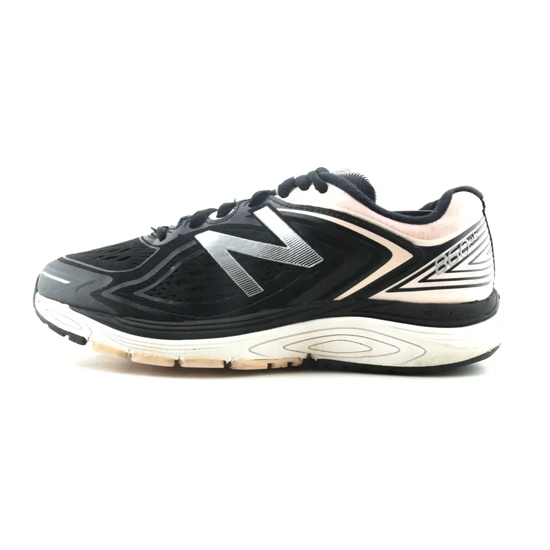 New Balance 860V8 1