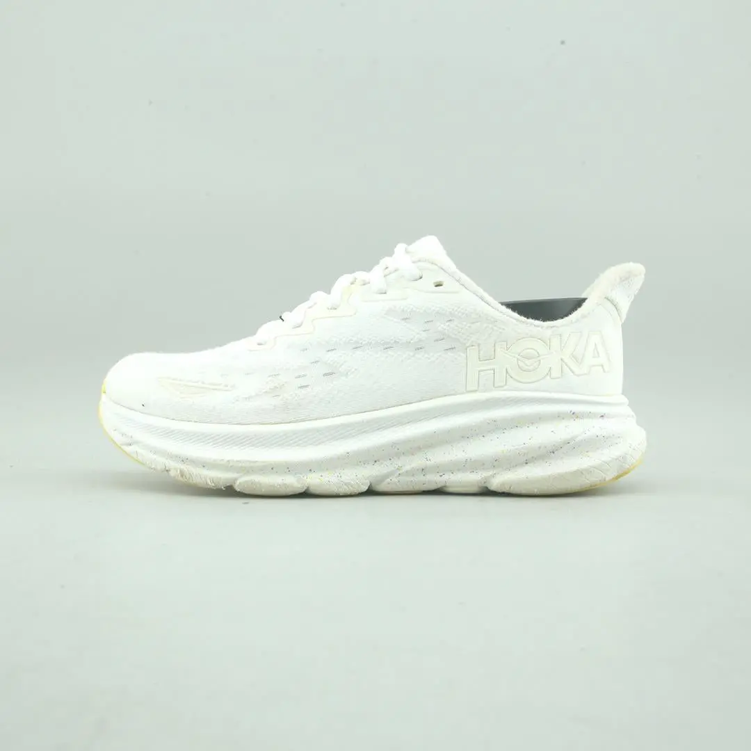 Hoka One One Clifton 9 1
