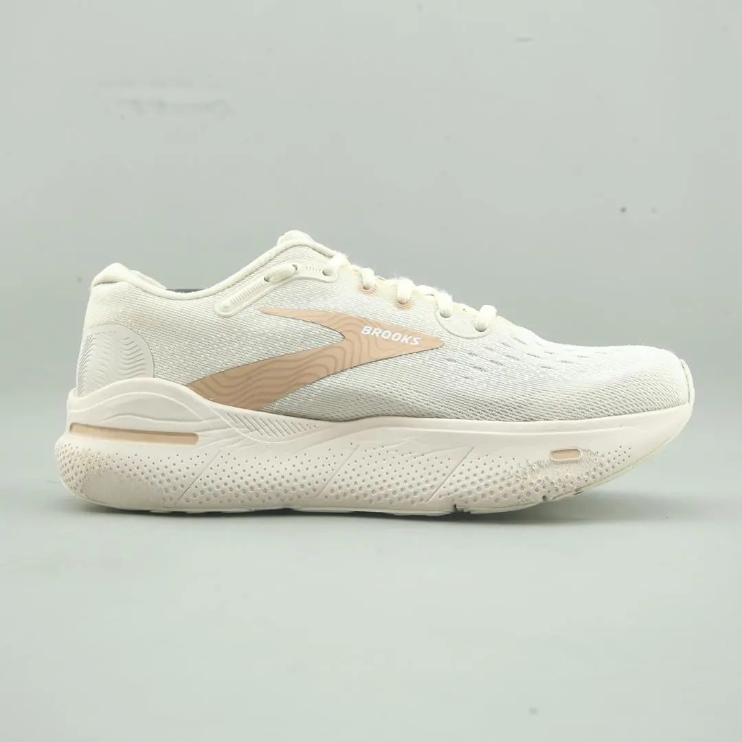 Brooks Ghost Max 2