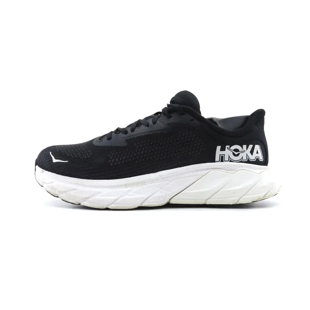 Hoka One One Arahi 7 1