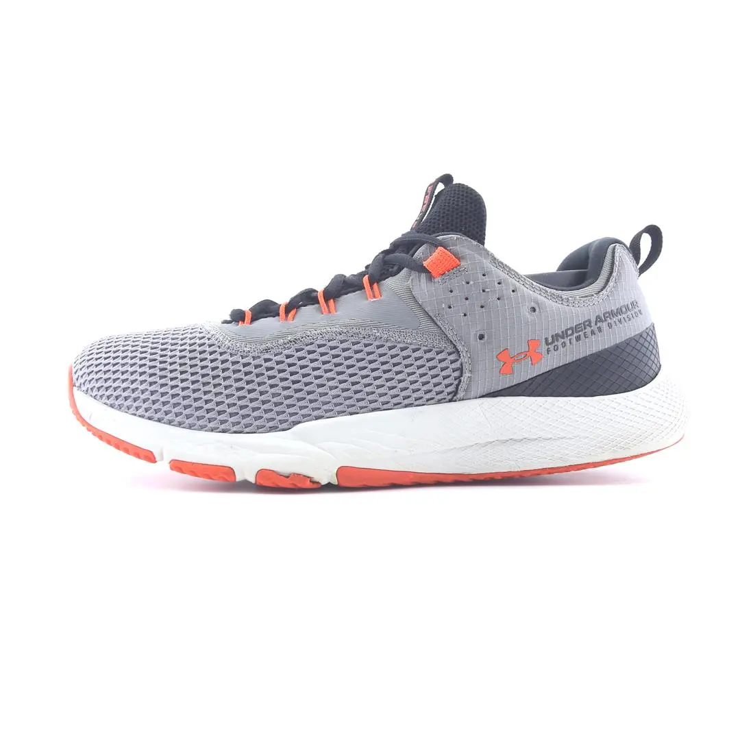 Under Armour Charged Focus 1
