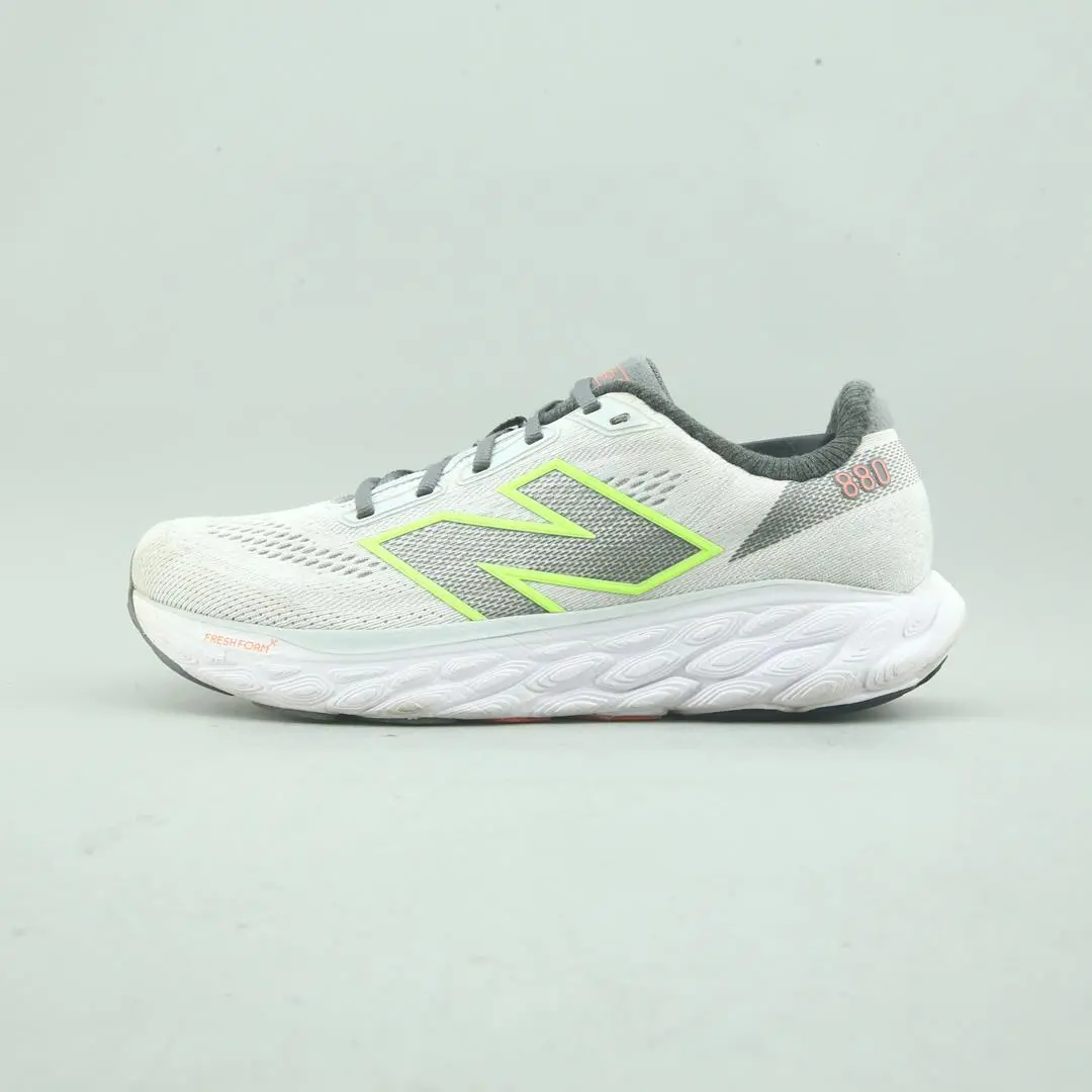 New Balance Fresh Foam X 880V14 1