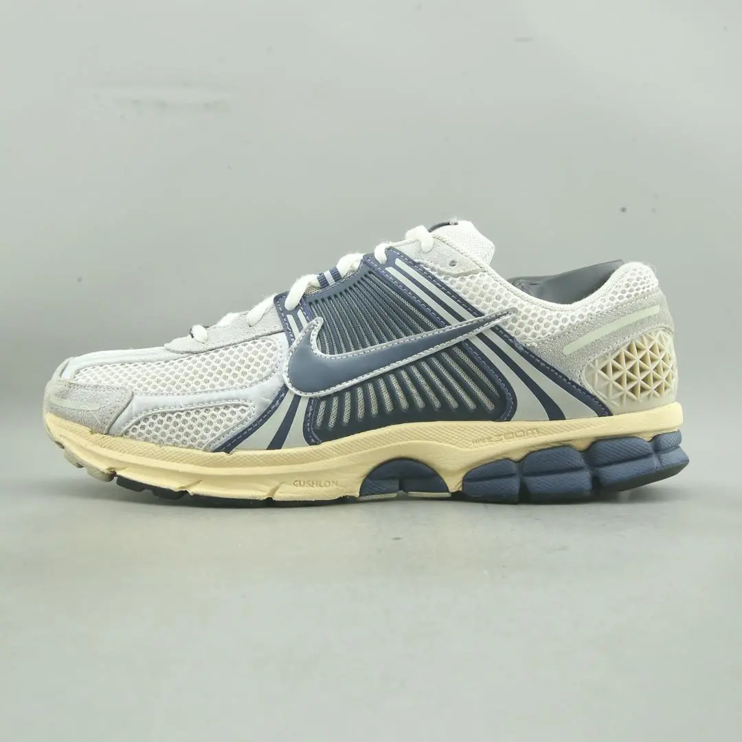 Nike  Zoom Vomero 5 1