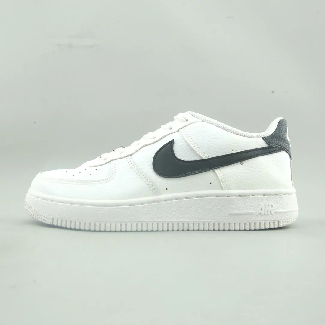 Nike  Air Force 1 '07 1