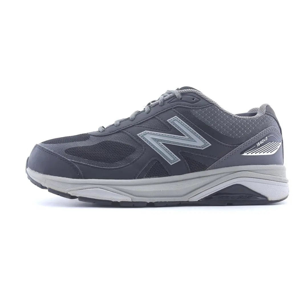 New Balance  1540V3 1