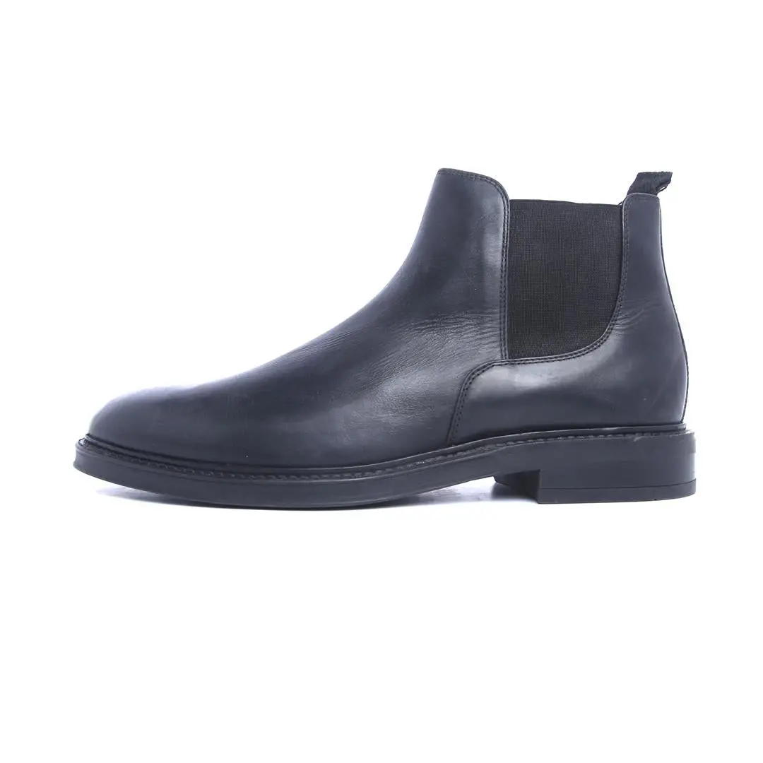 Massimo Dutti  . 1