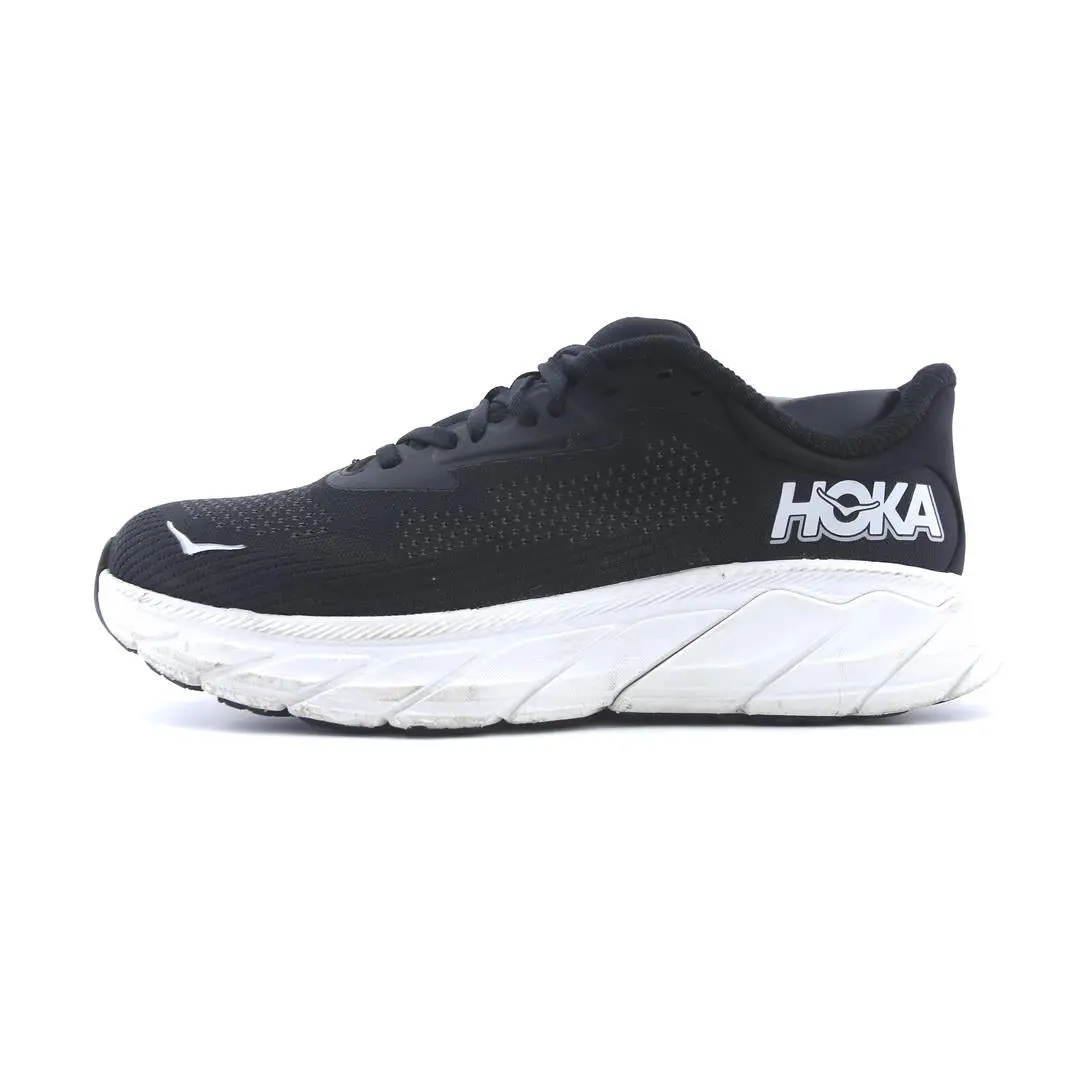 Hoka One One Arahi 7 1