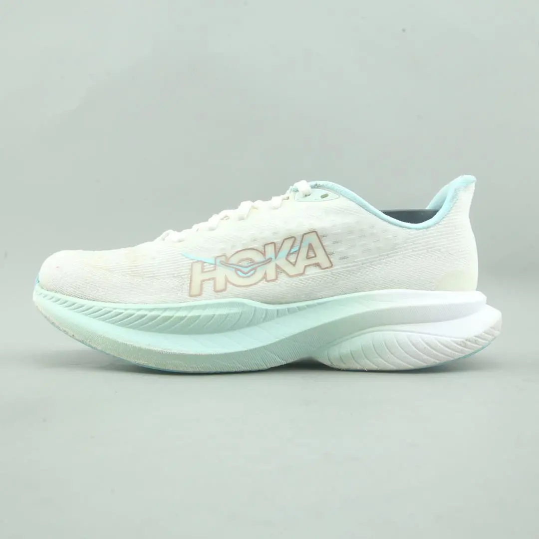 Hoka One One Mach 6 1