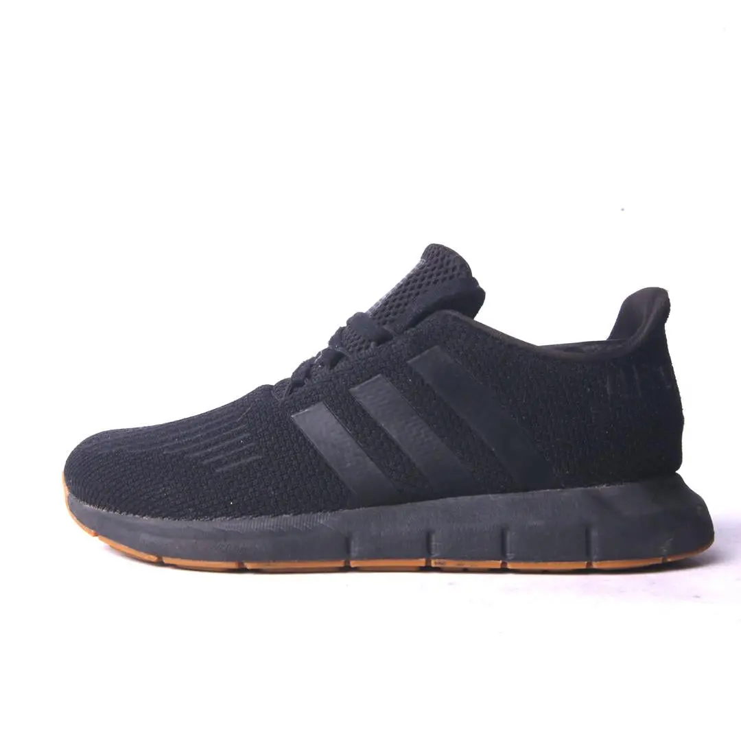 Adidas Swift Run 1.0 1
