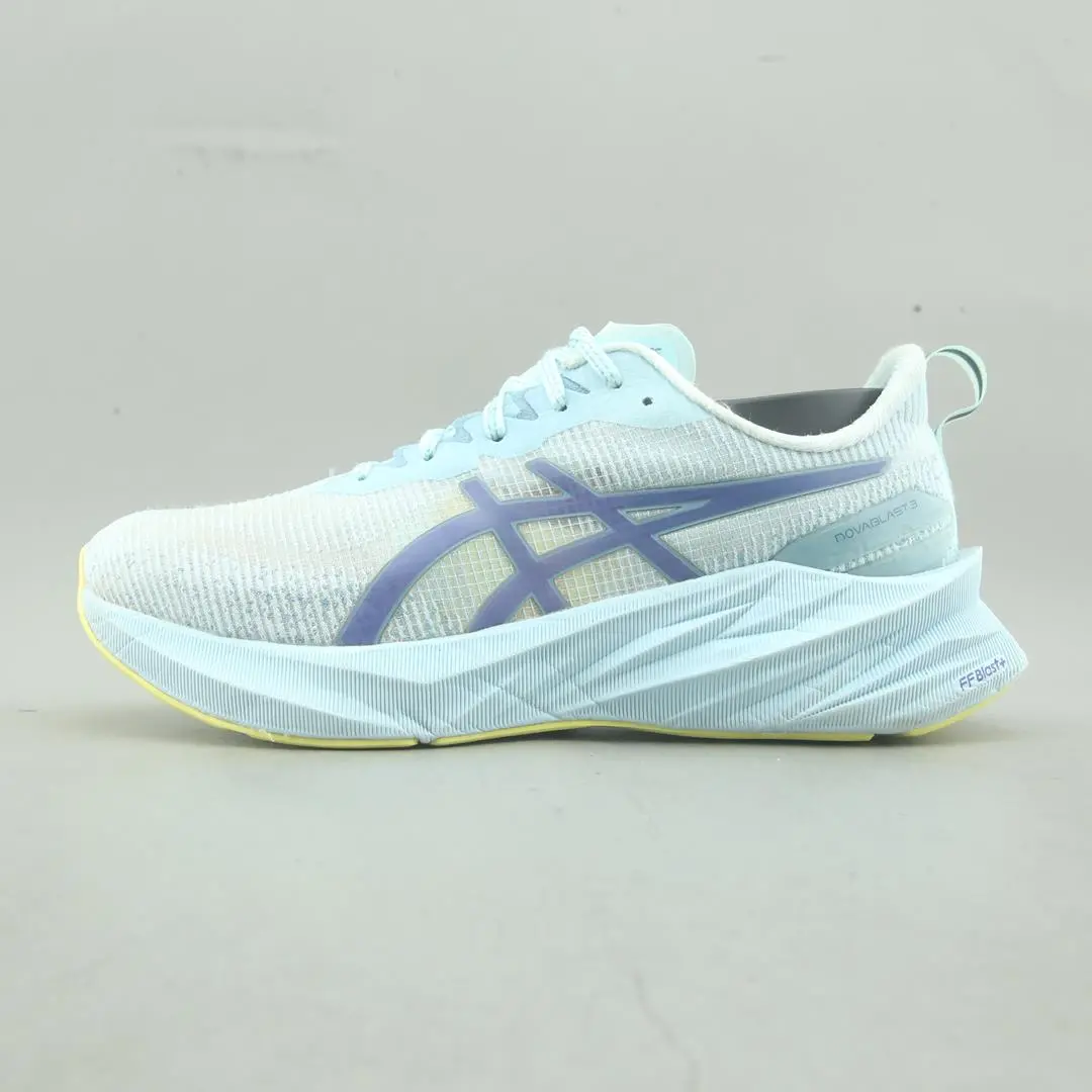 Asics Novablast 3 1